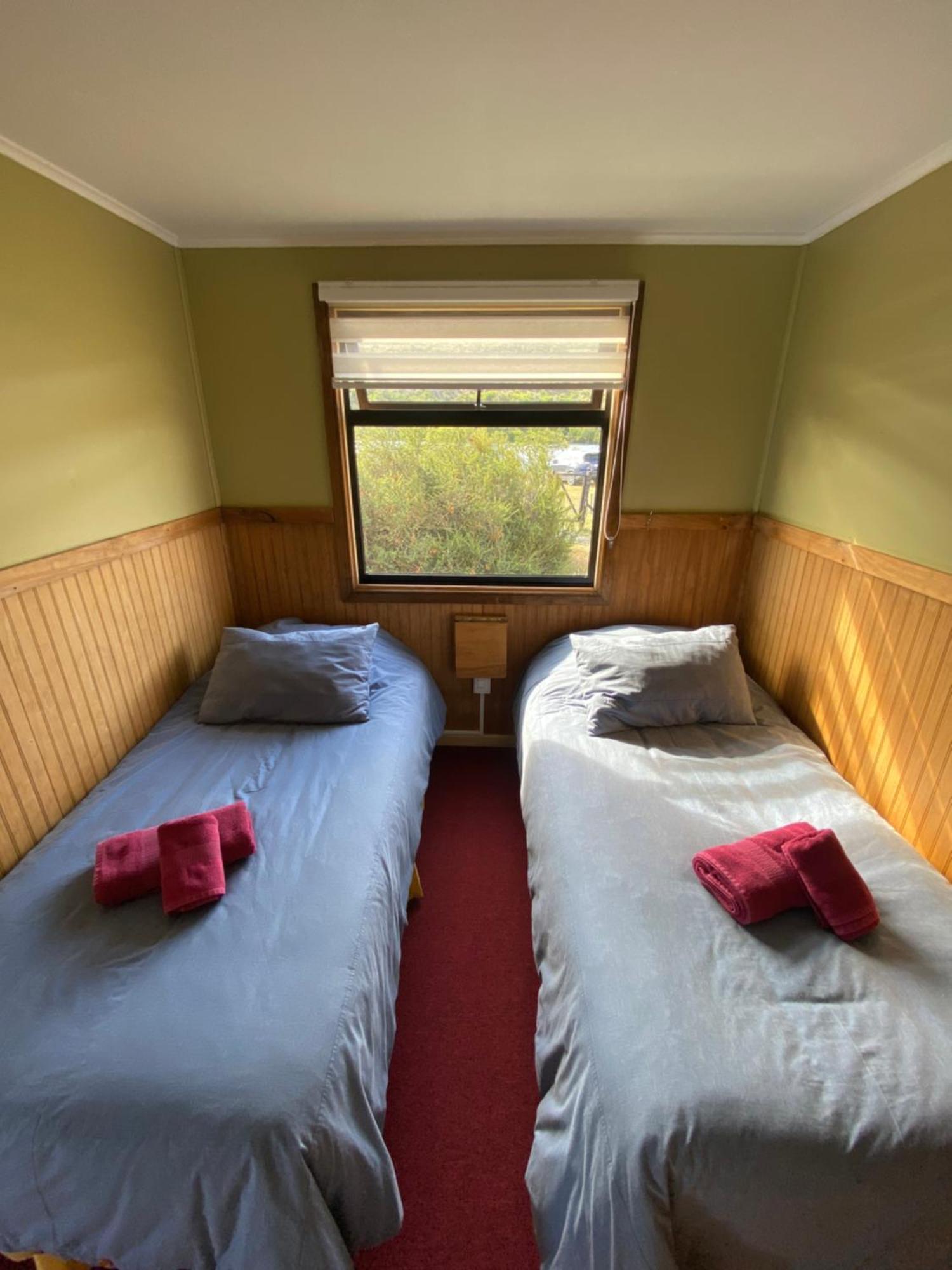 Cabanas Lago Tyndall Torres del Paine National Park Extérieur photo
